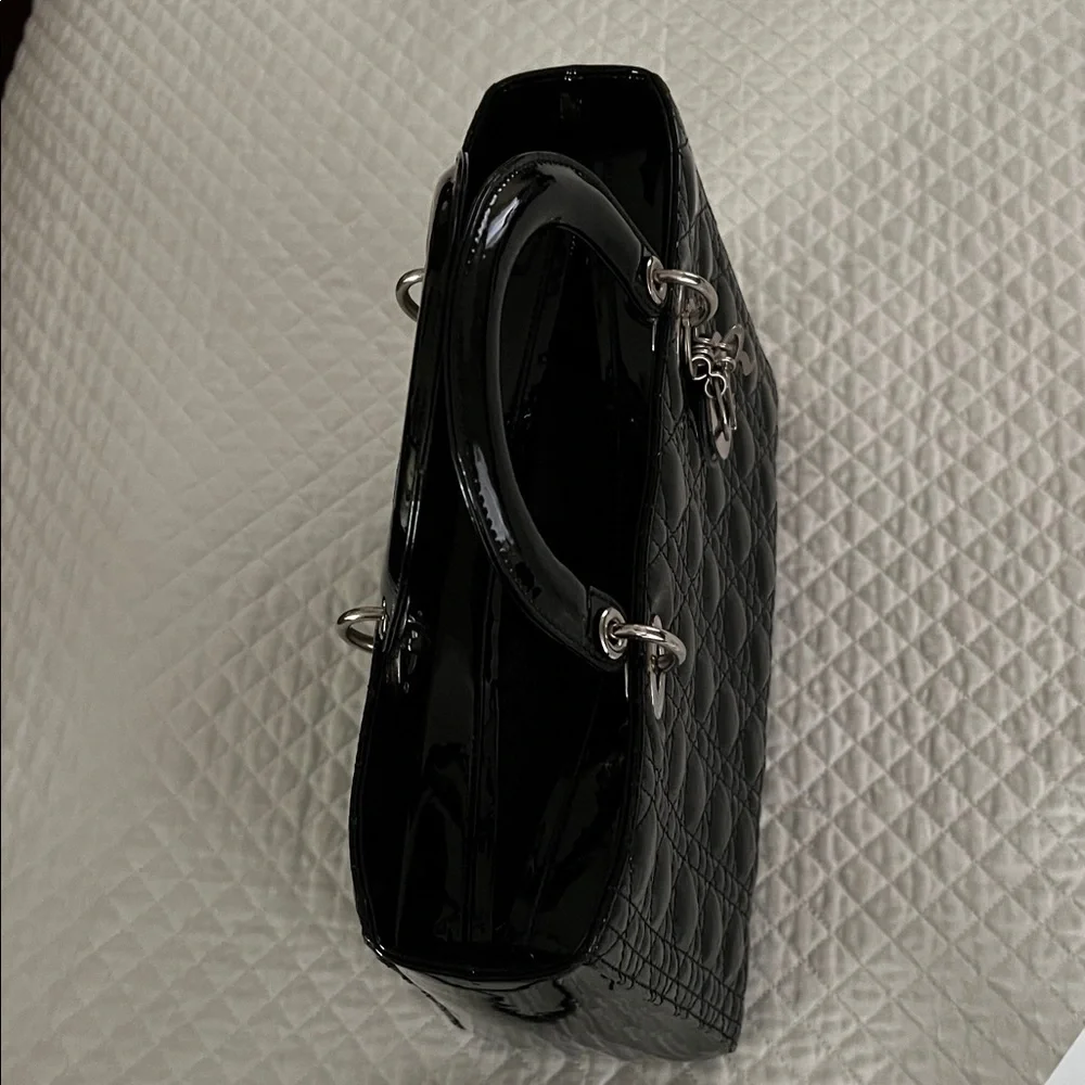 With COA: Excellent Christian Dior Lady Dior Black Large Tote - Picture 3 of 8